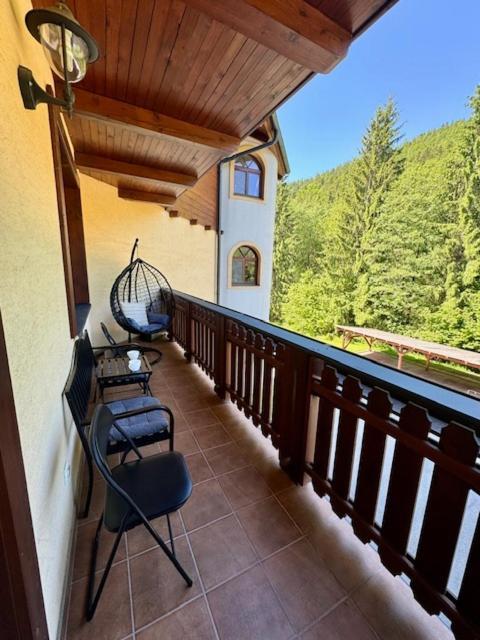 Apartment Amelia Tale, View Of Chopok From Large Terrace, In The Nature Horna Lehota Exterior photo